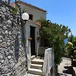 Mareluna *