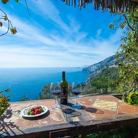 Semesterbostad Mareluna