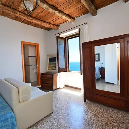 Semesterbostad Mareluna *